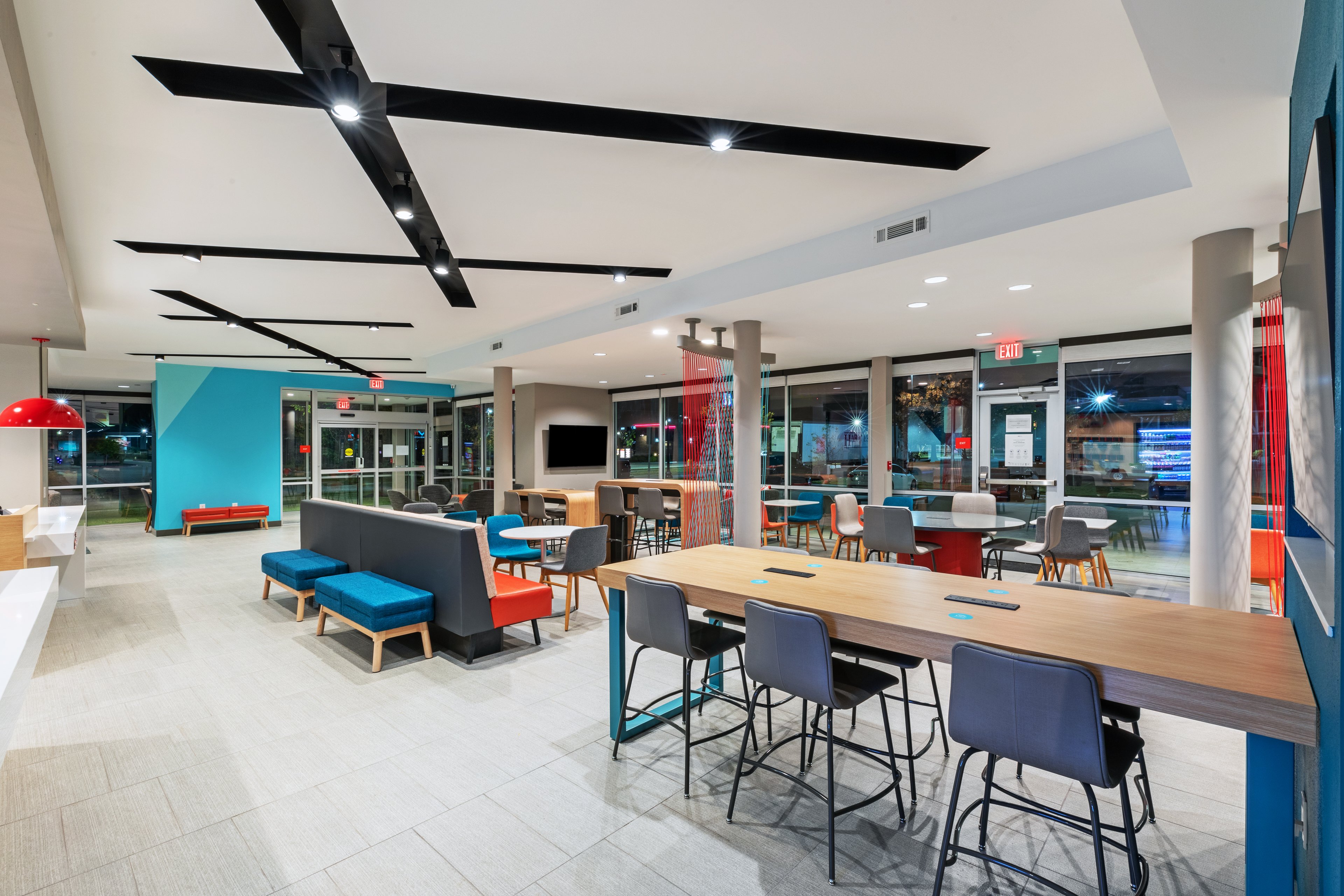 Avid Hotel Bentonville Rogers 32/62