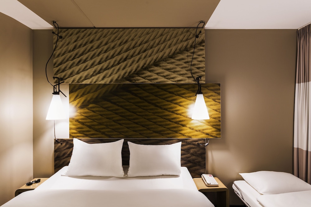 Ibis Compiegne 15/72