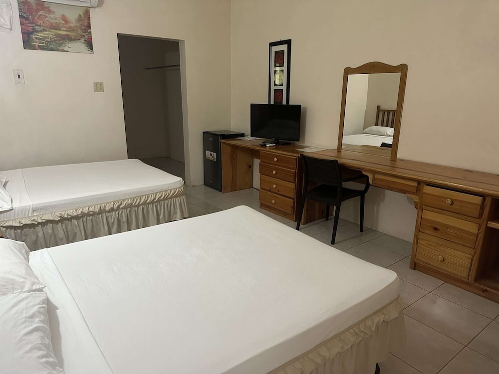Fun Holiday Beach Resort 25/73