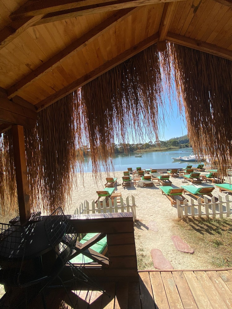 Green Pine Beach & Bungalows Luxury Concept 18/50
