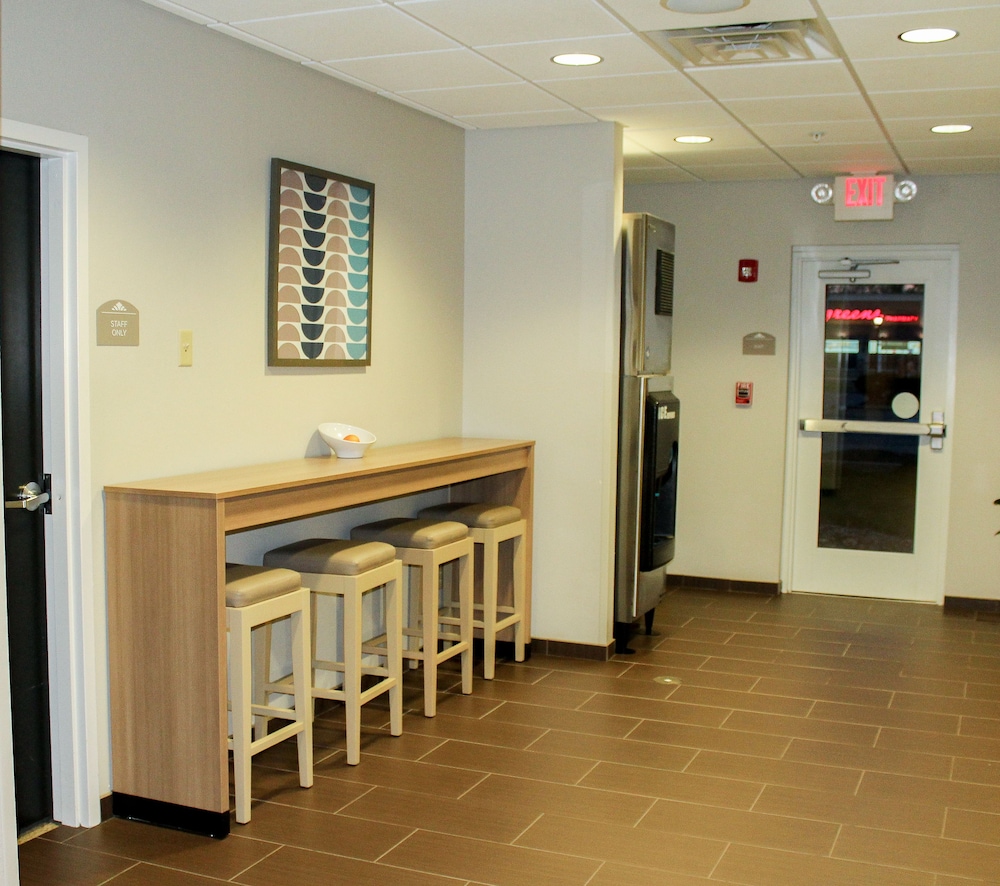Microtel by Wyndham Penn Yan Finger Lakes Region 46/64