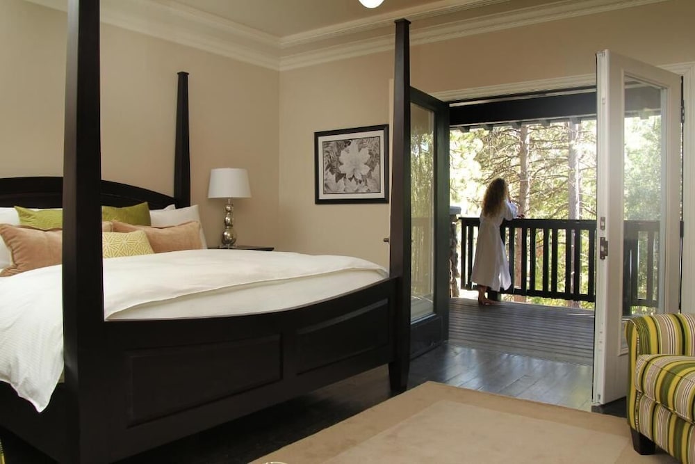The Grand Idyllwild Lodge 8/50