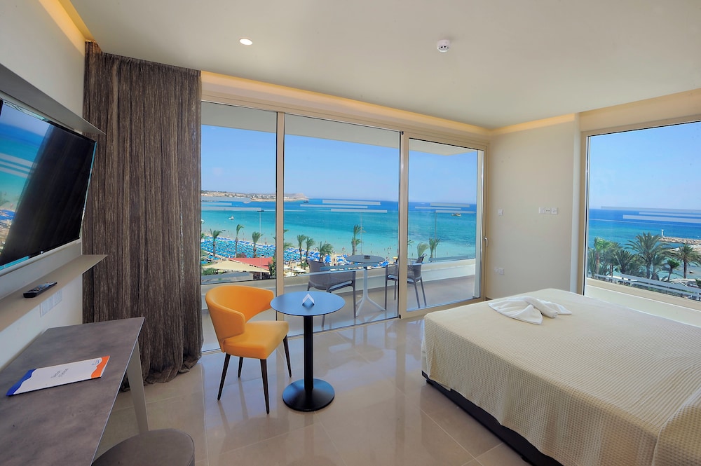 Nelia Beach Hotel & Spa 15/67