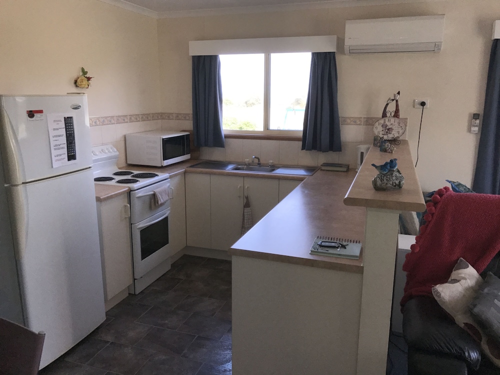 Kangaroo Island Accommodation 12/27