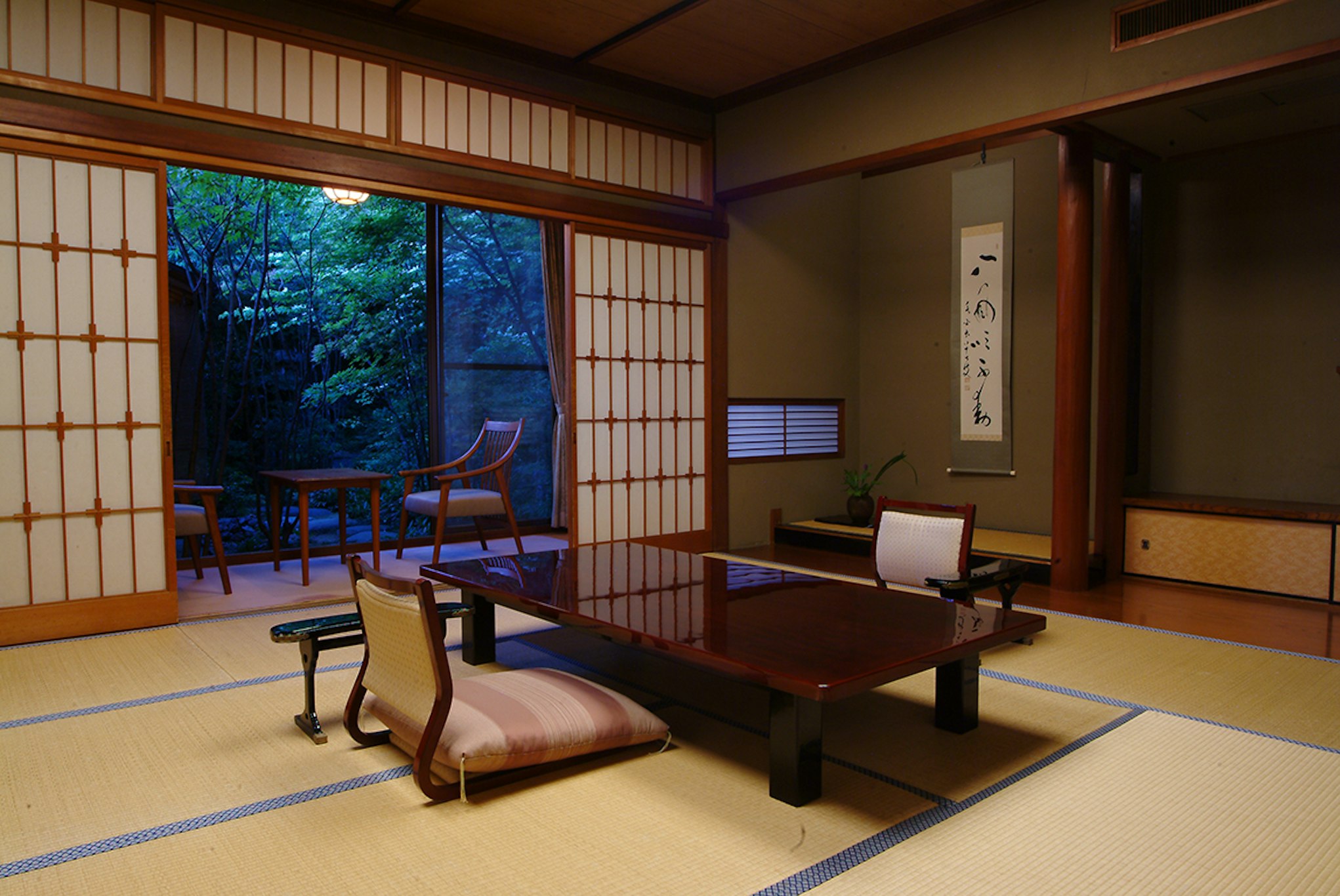 Nishimuraya Honkan 18/24
