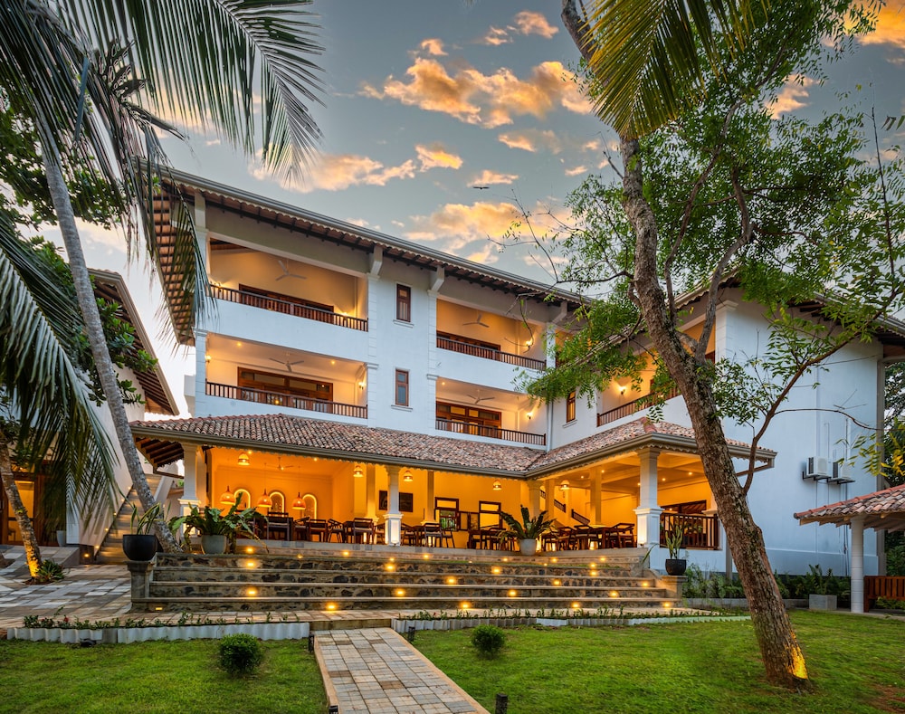 Serenity Boutique Unawatuna 6/50