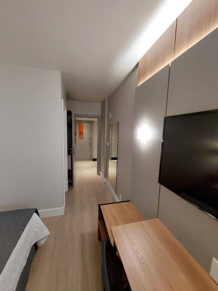 Mogano Business Hotel 17/31