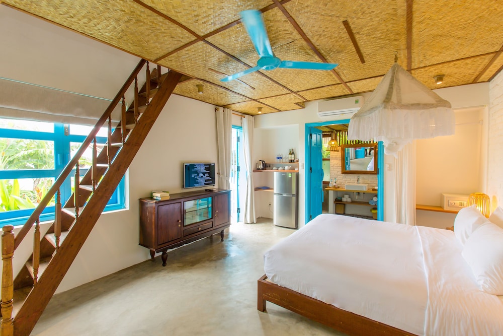 Life Beach Villa 35/64