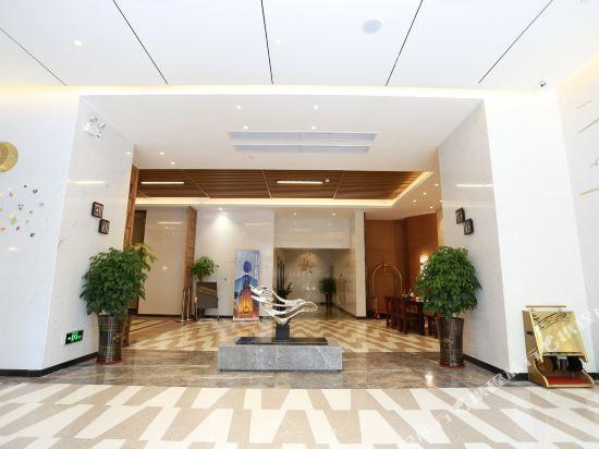 Metropolo Jinjiang Hotels (Haikou Wuzhishan Road, Riyue Duty-free Plaza) 11/52