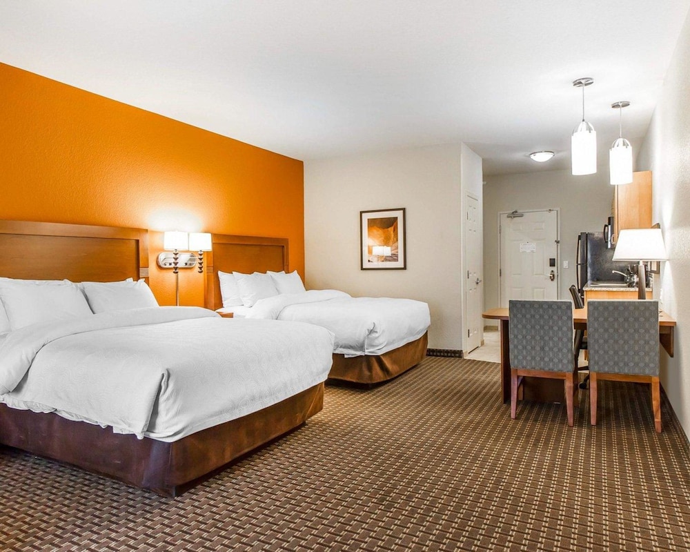 MainStay Suites Stanley 19/46