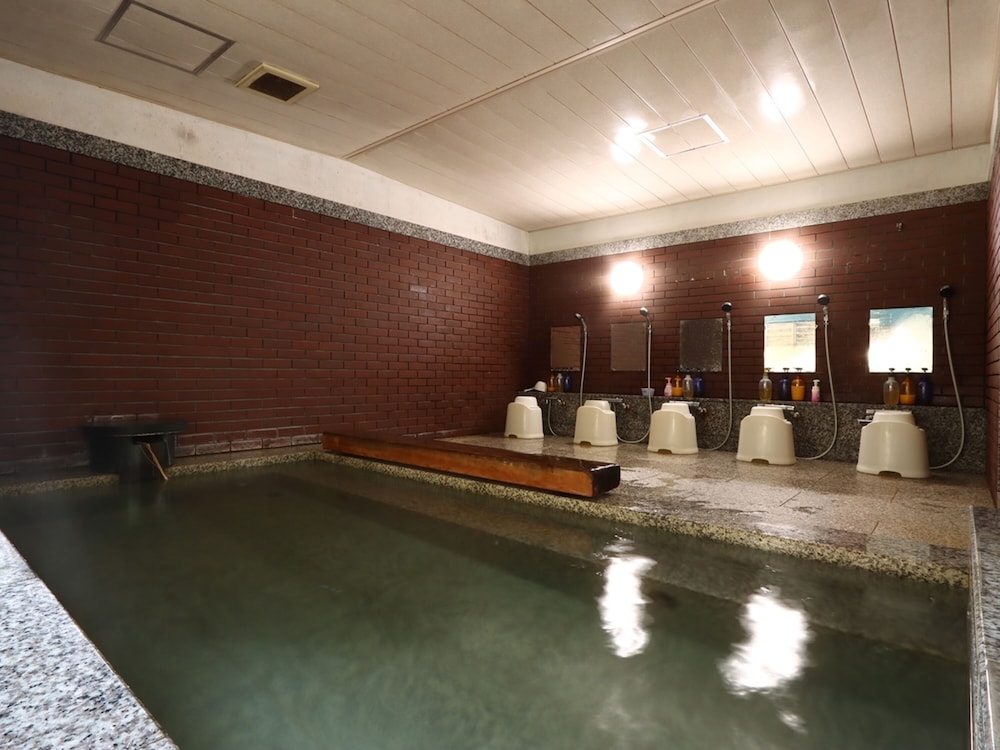 Karasawa Inn 33/63