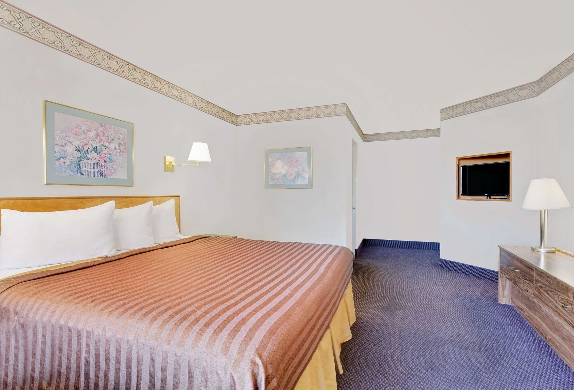 Standard, King Bed