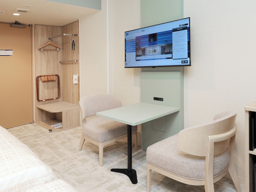 Keio Presso Inn Akasaka 55/70