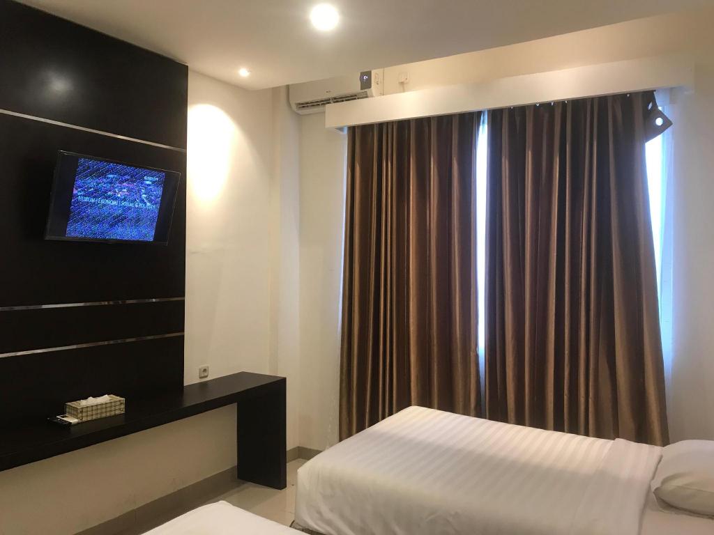 D Blitz Hotel Kendari 8/28