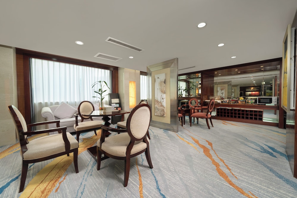 Yanling Hotel 32/50