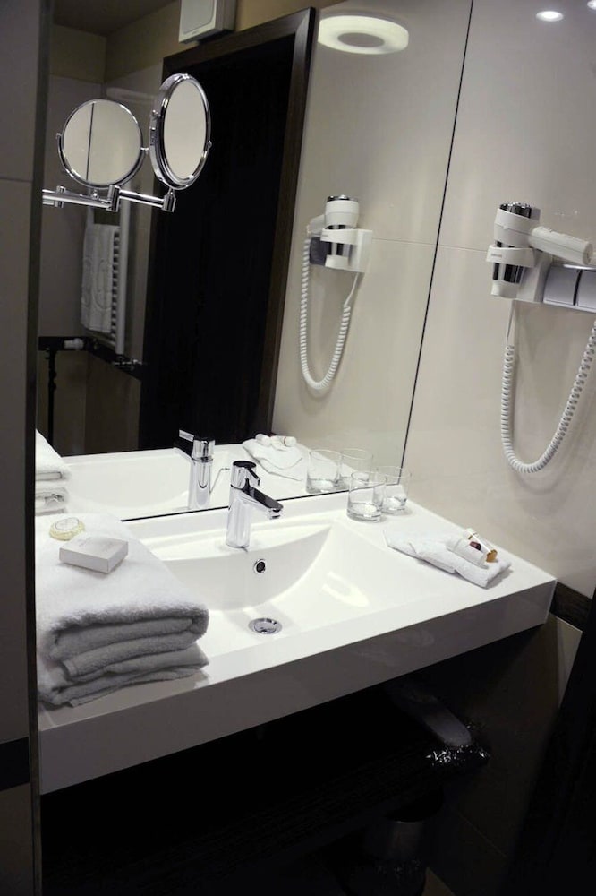 Haston City Hotel 16/46