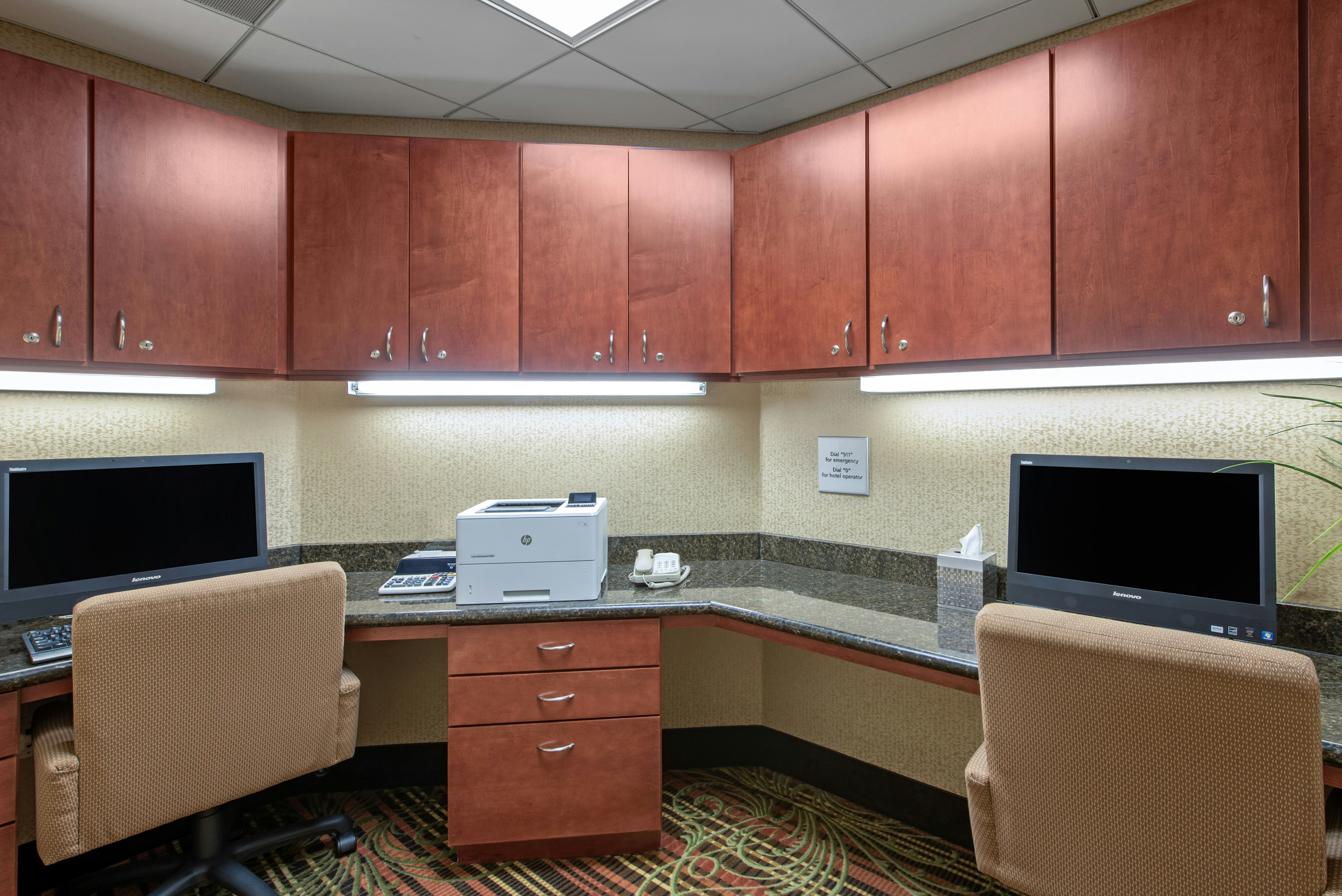 Hampton Inn And Suites Arcata 40/42