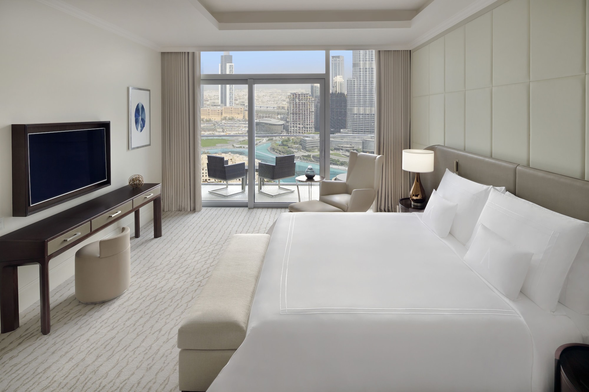 Premier, Suite, Burj Khalifa and Fountain View, Lounge Access