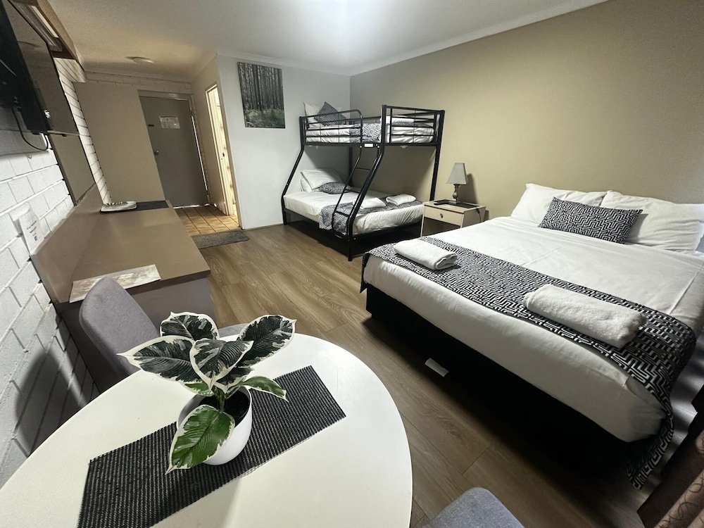 Albury Garden Court Motel 24/50