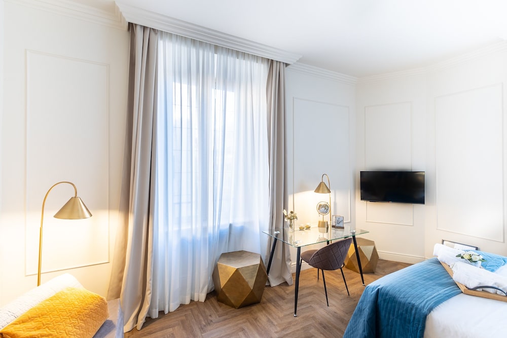 Hotel Les Chambres D Apos Or 39/50