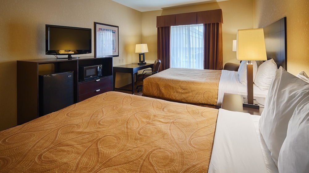Best Western Bastrop Pines Inn 12/40