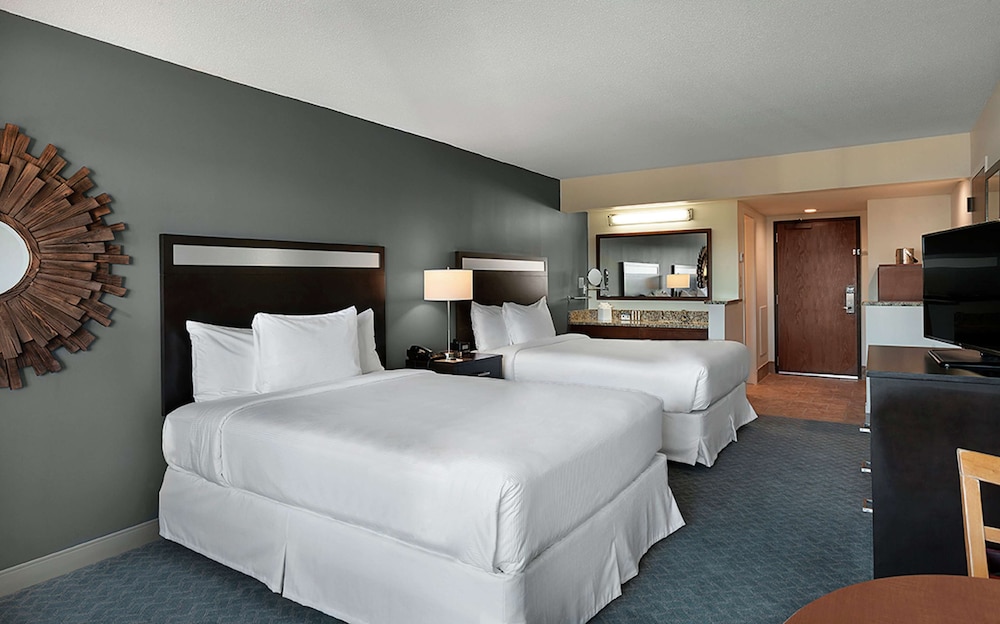 DoubleTree Resort by Hilton Myrtle Beach Oceanfront 23/97