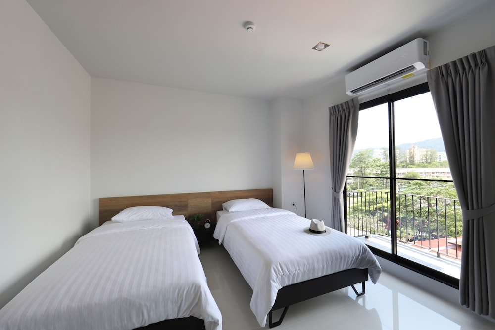 Sukh Serviced Apartment 13/37
