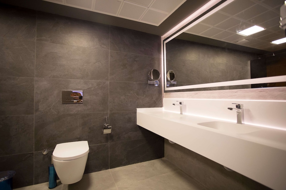 Days Hotel by Wyndham Ankara Cankaya 51/57