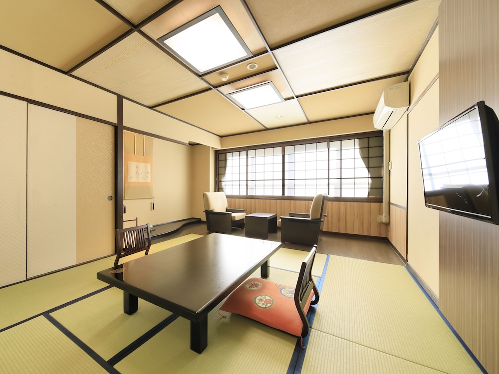 Kishigon Ryokan 41/71