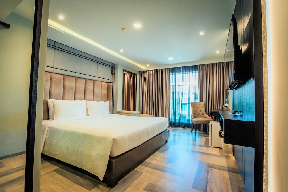First Pride Hotel Bangkok 20/56