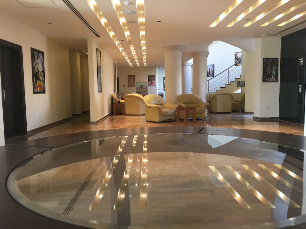 Public Security Hotel & Chalets 22/39