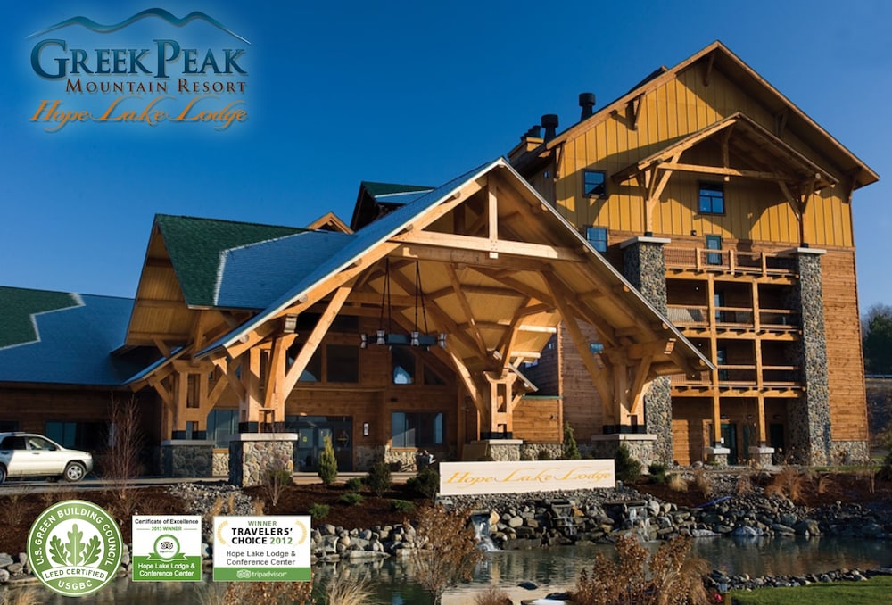 Hope Lake Lodge Indoor Waterpark 3/50