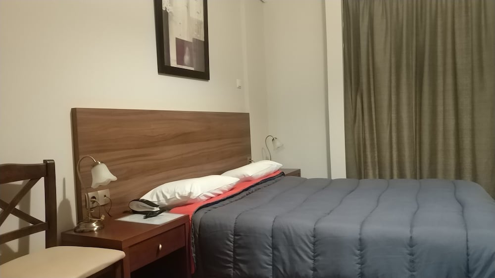 Ambrosia Suites 5/60