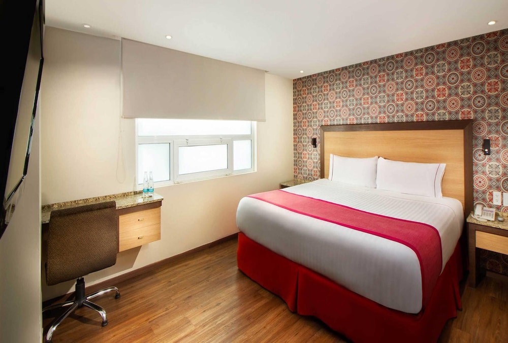 STANDARD, KING BED