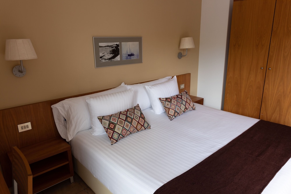 NM Suites 12/50