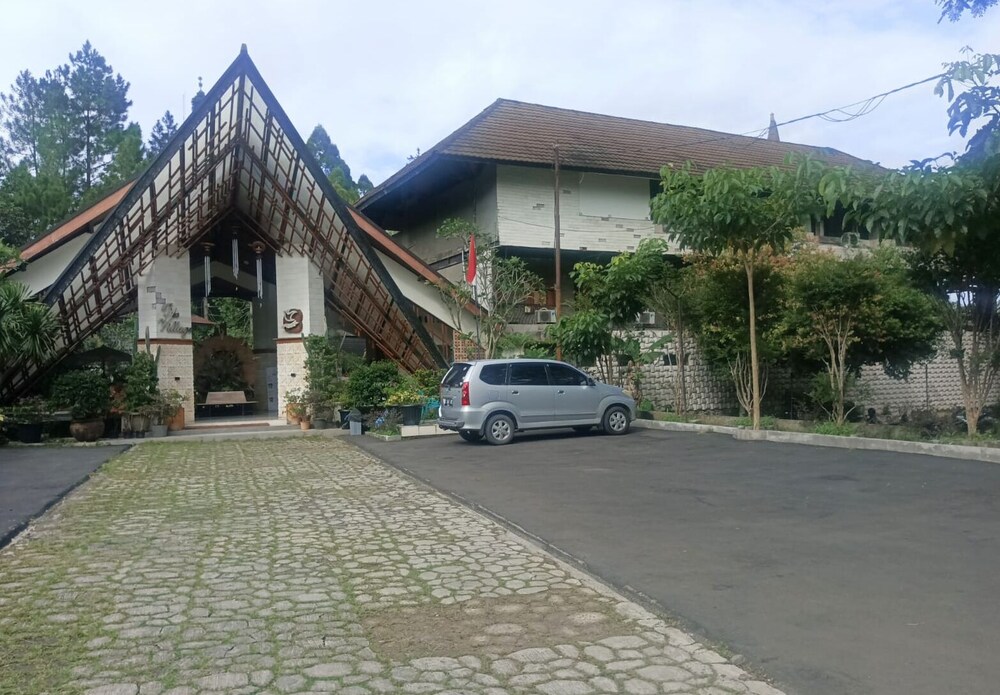 The Village Resort Bogor Powered by Archipelago 40/55