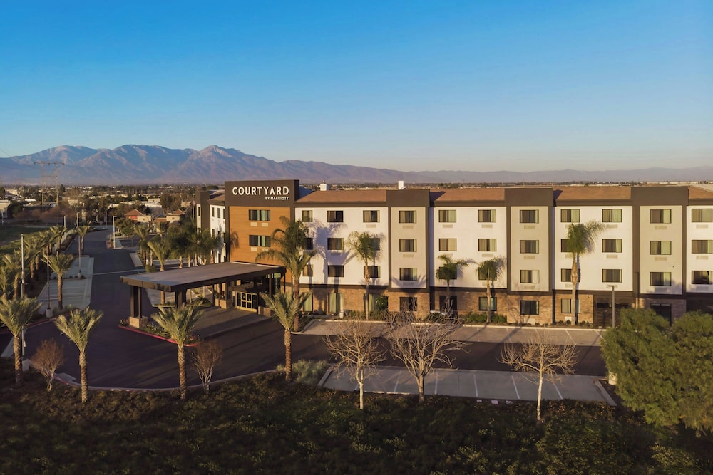 Hotel Chino Hills 2/63