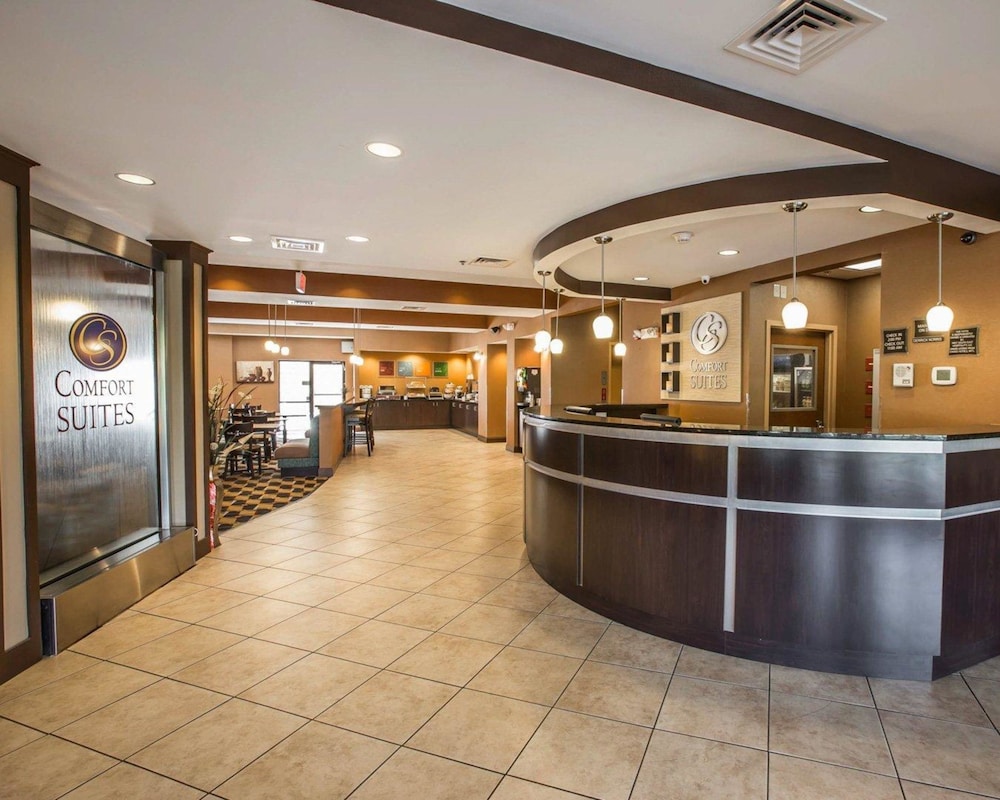 Comfort Suites At WestGate Mall 6/42