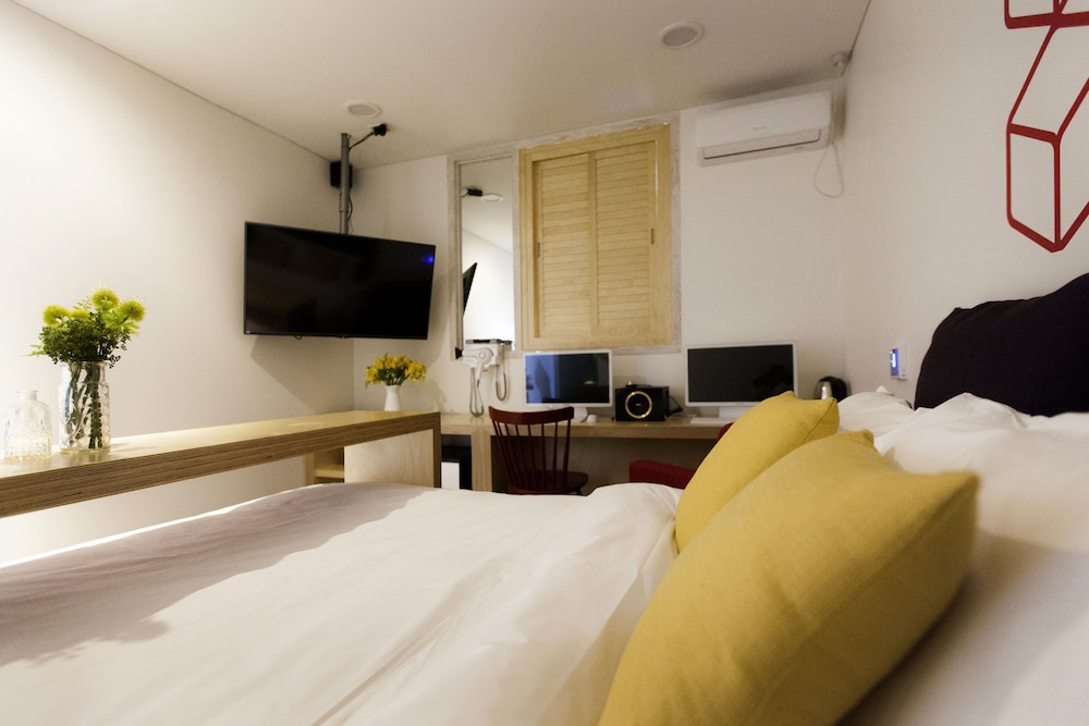 Hotel Merci 27/69