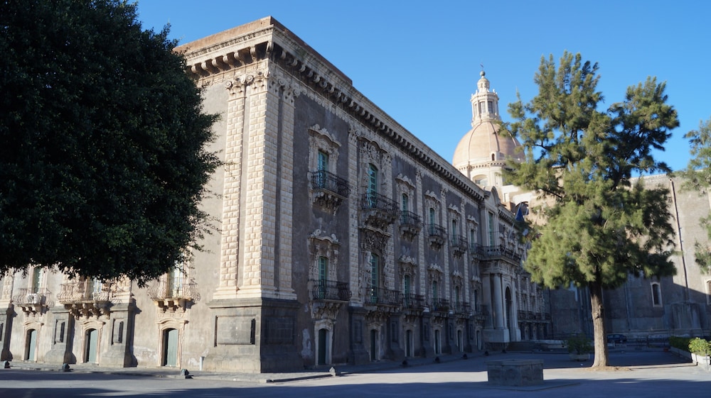 City Hall 4/50
