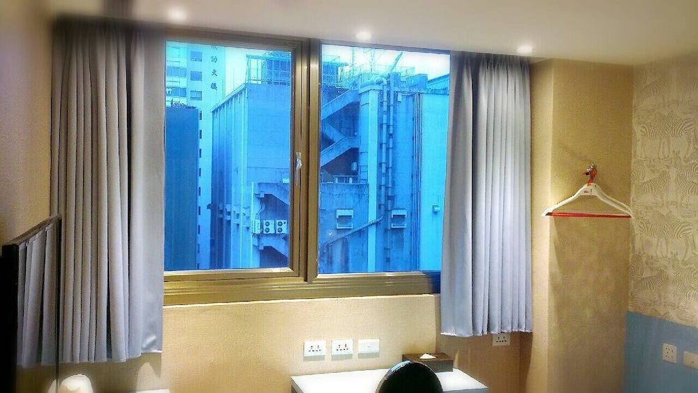 191 Hotel 5/62
