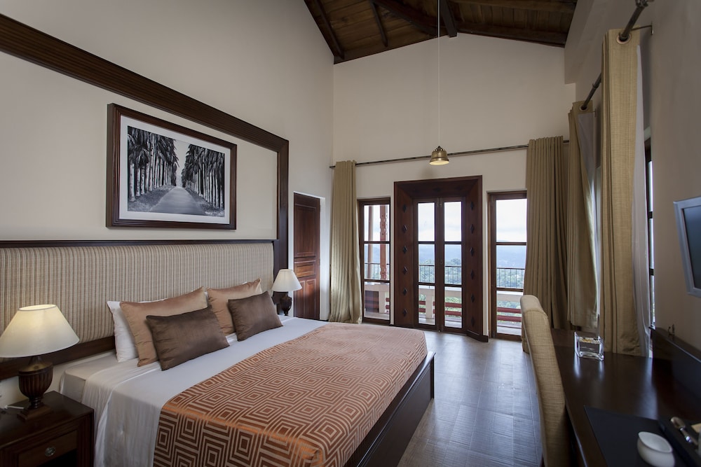 Amaya Hills 30/70