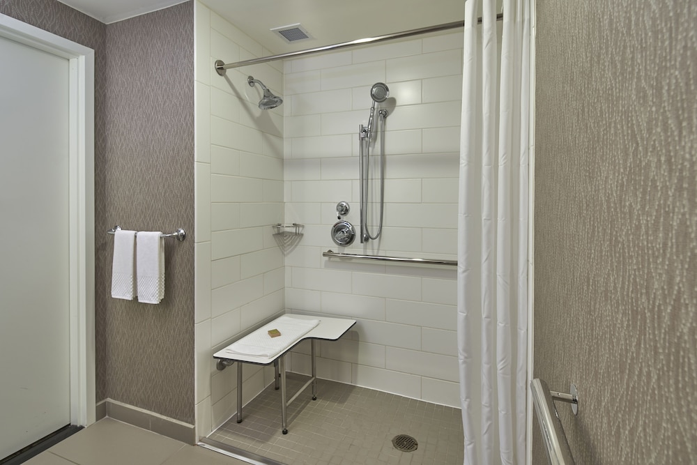 Hilton Cincinnati Airport 11/62
