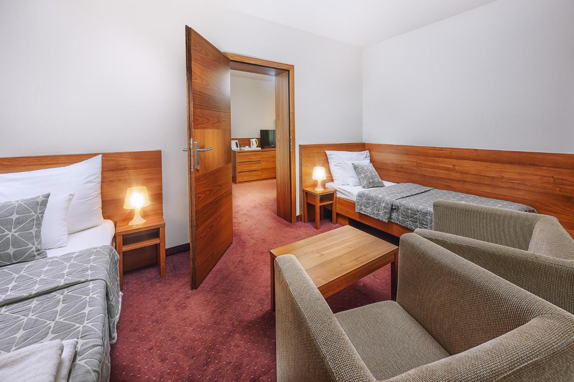جناح عائلي، Hotel Janosik 3/6