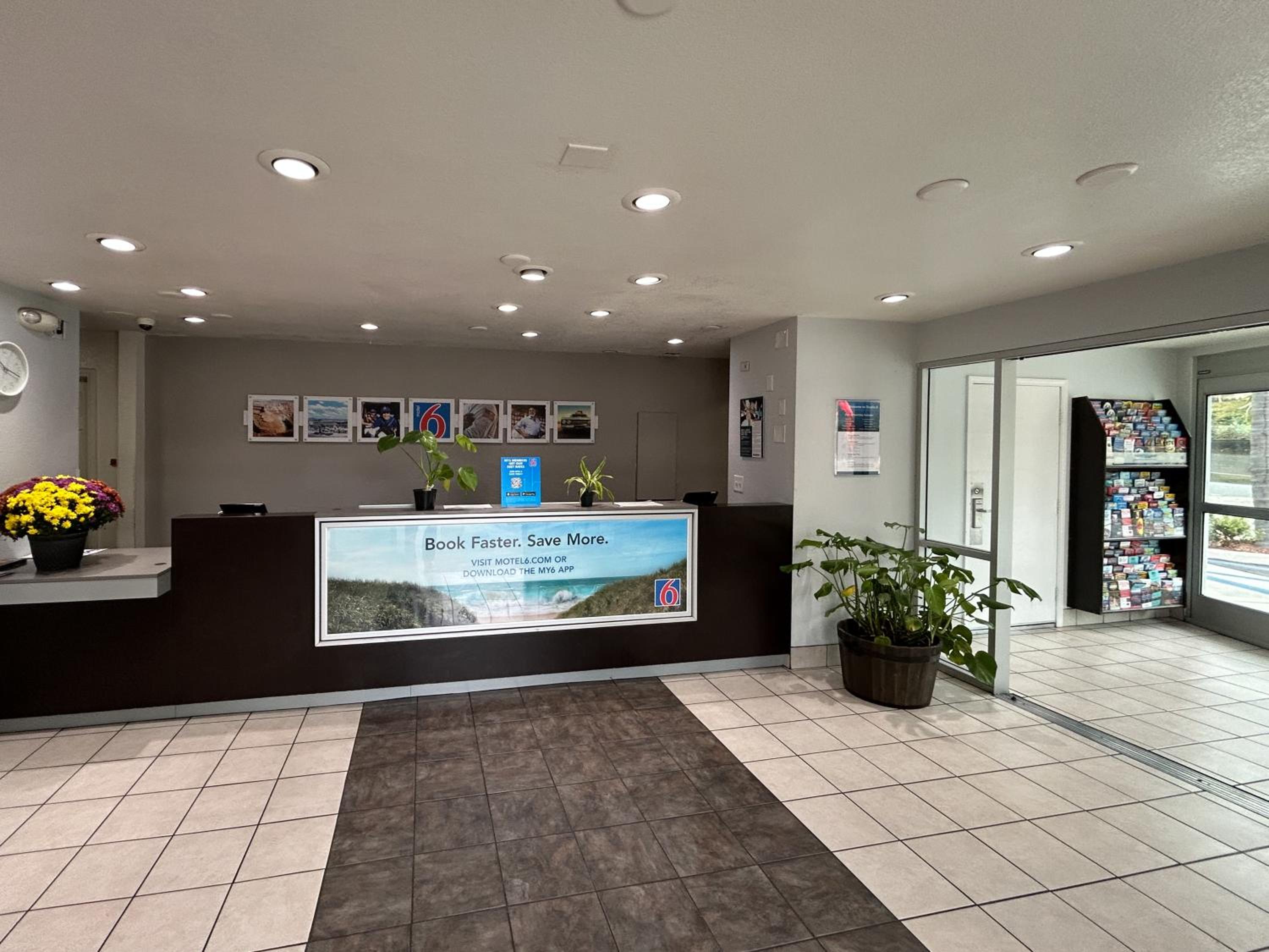 Studio6 San Diego, CA - Hotel Circle - Mission Valley photo5