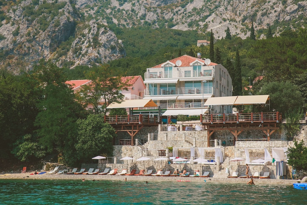 HOTEL CASA DEL MARE AMFORA 1/71