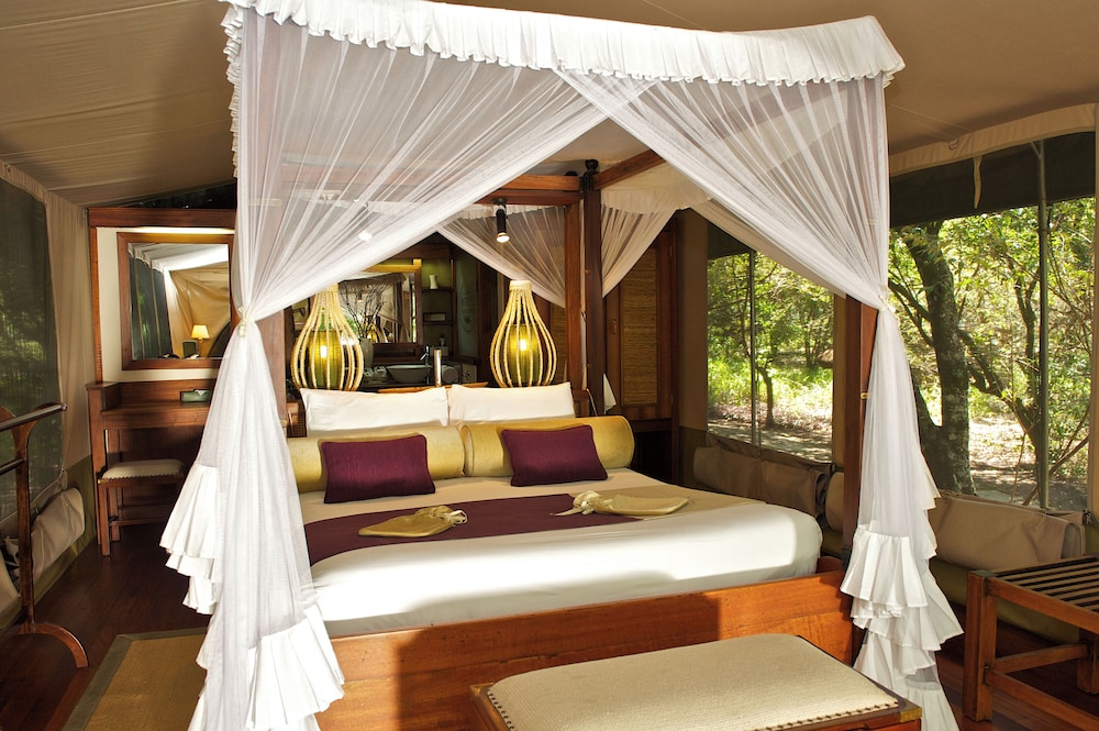 Mara Intrepids Tented Camp 6/49