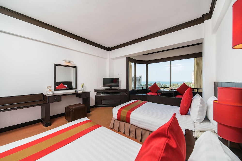 SUPERIOR, KING BED