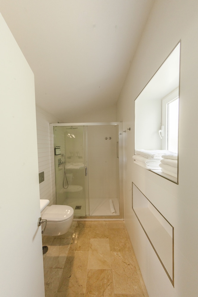 Hostal Abril 55/59