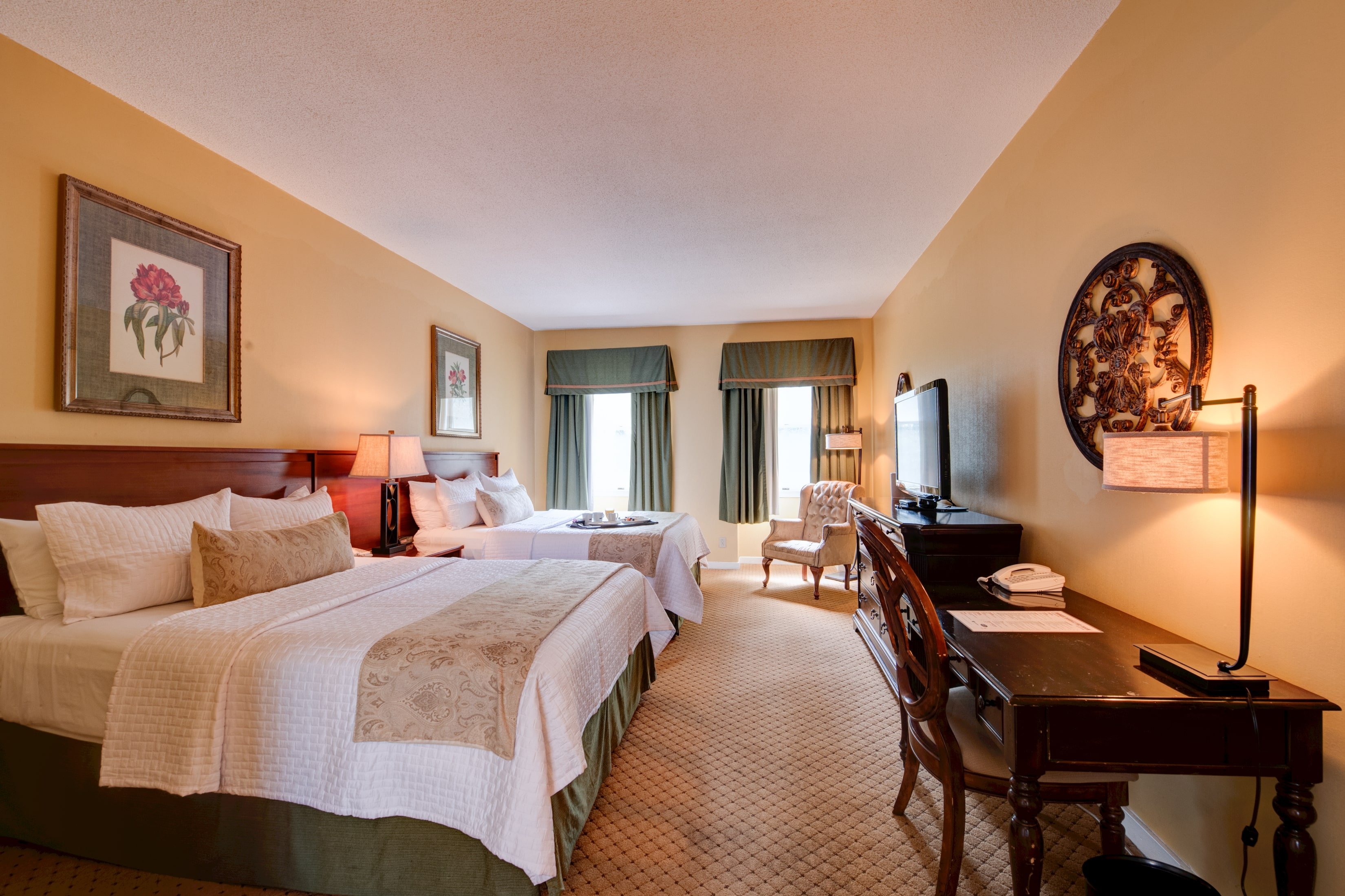 Nassau Inn 9/36